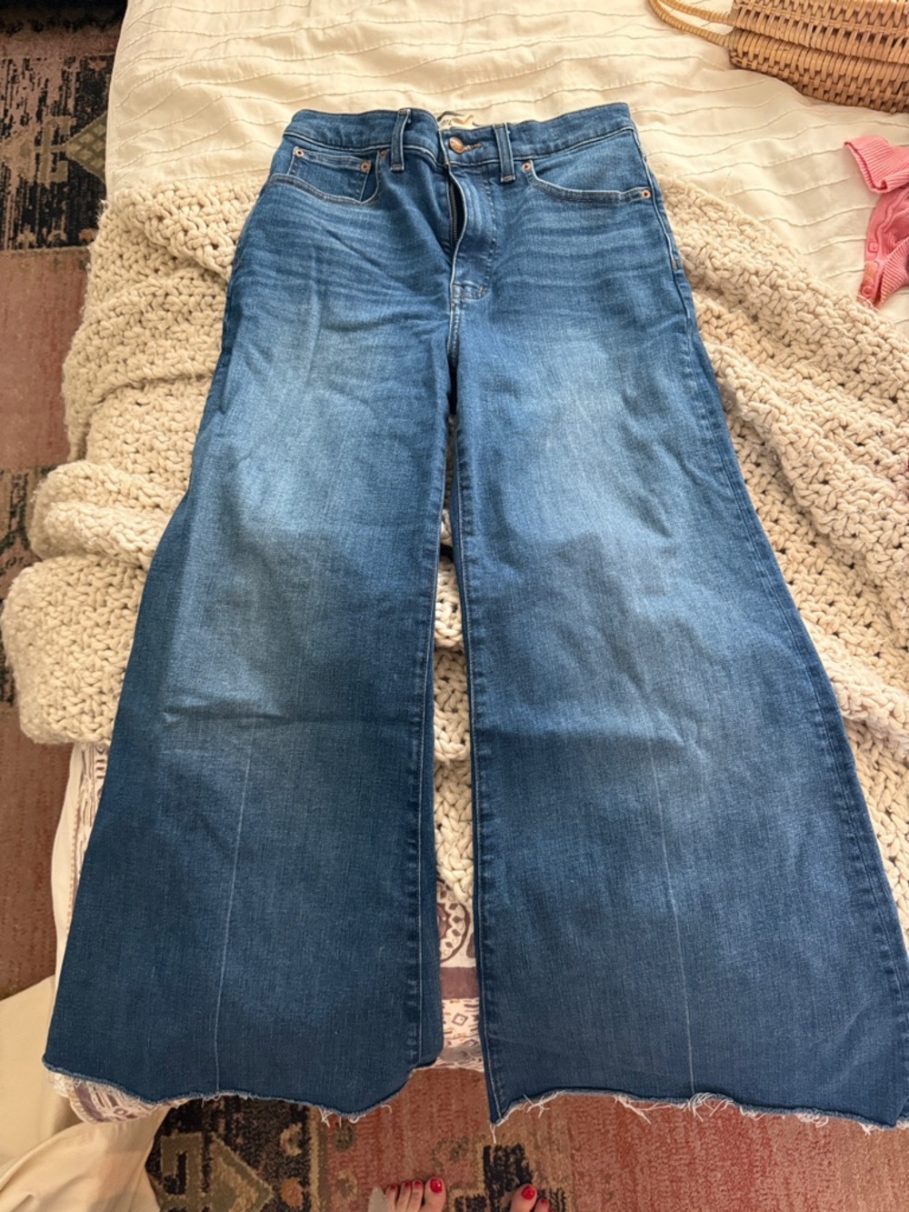 Madewell Wide-Leg High-Rise Jeans in Medium Blue Wash